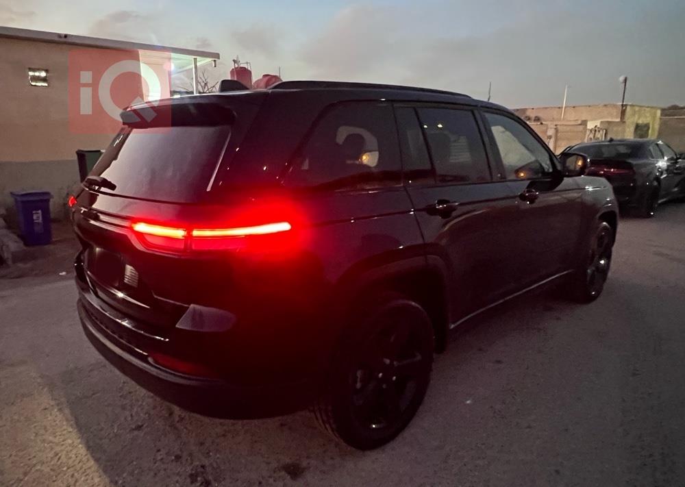 جيب جراند شيروكي